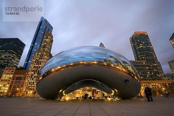 Skyline  Skylines  Skulptur  Wolke  Spiegelung  Eingang  Jahrtausend  Bohne  Freizeit  Chicago  Abenddämmerung