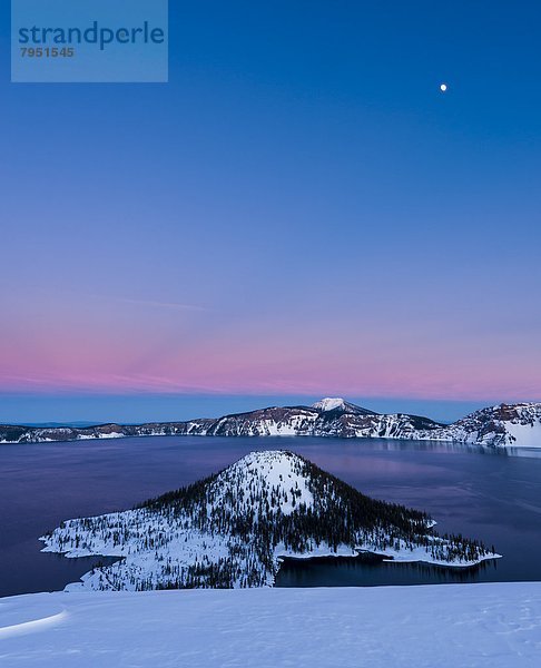 Sonnenuntergang  über  See  Insel  Mond  Zauberer  Krater  voll  Oregon