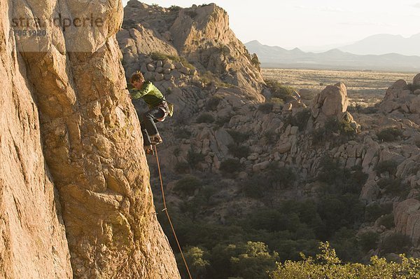 Felsbrocken  Mann  Arizona  Festung  Grabstein  klettern