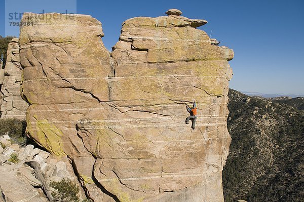 Felsbrocken  Mann  Bundesstraße  Arizona  Berg  klettern  Tucson