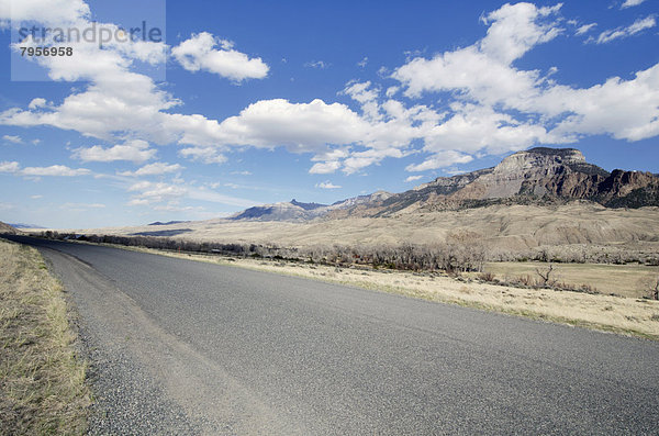 Landschaft  Fernverkehrsstraße