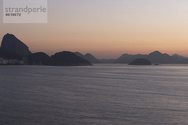 Copacabana bei Sonnenaufgang