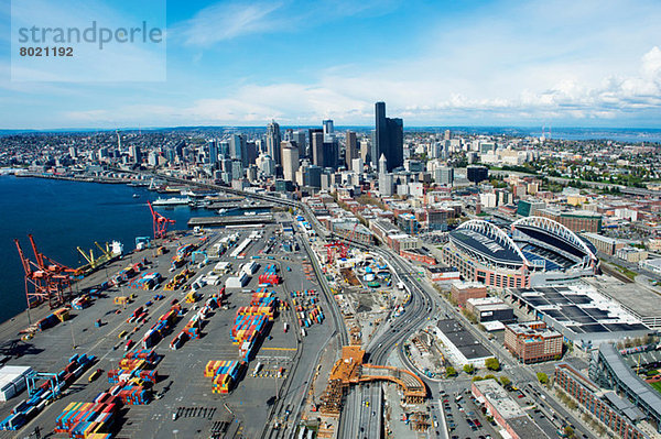 Luftaufnahme des Seehafens  Seattle  Washington State  USA
