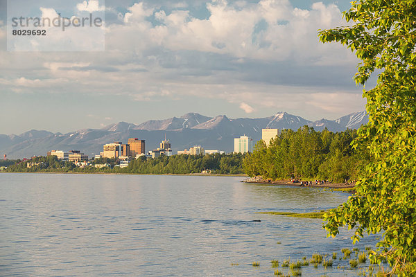 hoch  oben  Skyline  Skylines  Berg  Amerika  folgen  Küste  Großstadt  Gezeiten  Hintergrund  Verbindung  Alaska  Anchorage