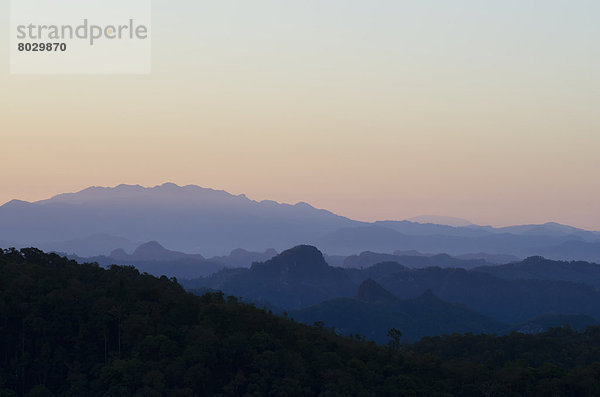 Berg  Silhouette  glatt  Myanmar