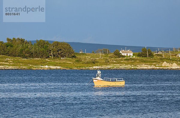 Wasser Küste Boot vertäut