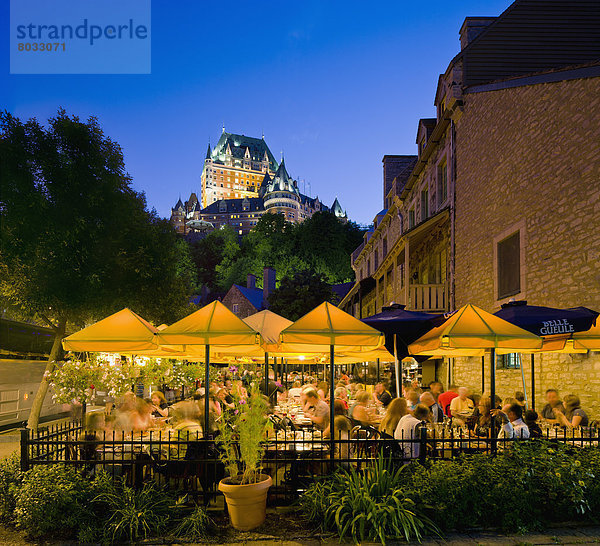 Palast  Schloß  Schlösser  Abenddämmerung  Quebec