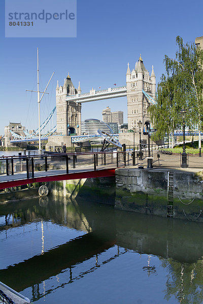 Ansicht der Tower Bridge  London  Großbritannien