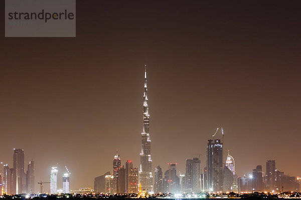 Skyline  Skylines  Vereinigte Arabische Emirate  VAE  Nacht  Großstadt  Ansicht  Dubai