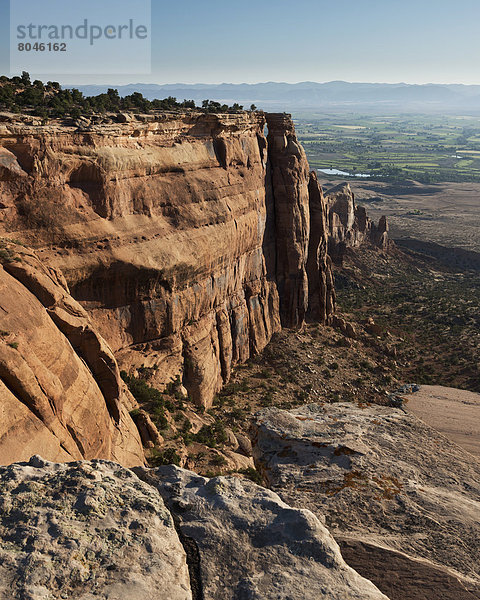 Vereinigte Staaten von Amerika  USA  Felsbrocken  Ehrfurcht  schlank  rot  Ansicht  Schlucht  Colorado  Sandstein