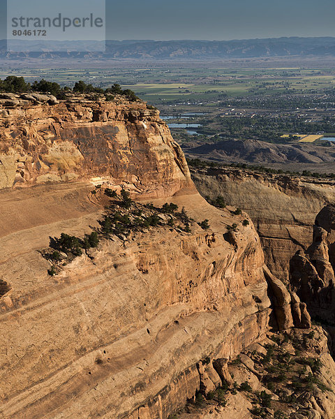 Vereinigte Staaten von Amerika  USA  Felsbrocken  Ehrfurcht  schlank  rot  Ansicht  Schlucht  Colorado  Sandstein