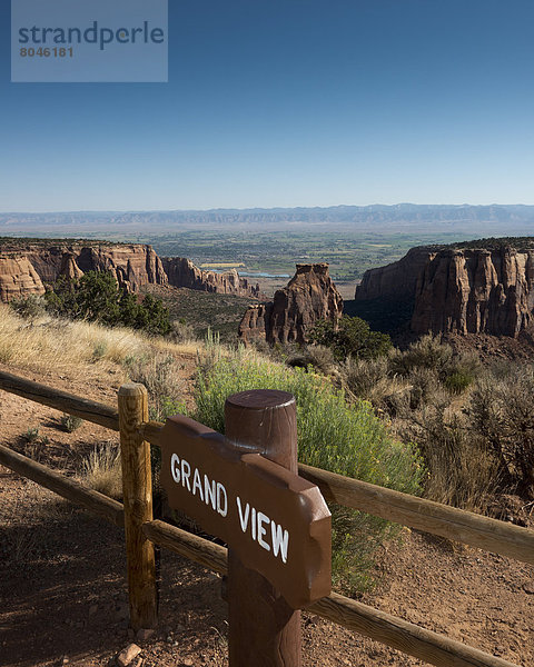 Vereinigte Staaten von Amerika  USA  Felsbrocken  Ehrfurcht  schlank  rot  Ansicht  Schlucht  Colorado  Sandstein