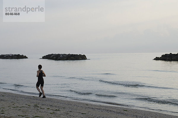 Strand  rennen  Sonnenaufgang  Jogger  Italien  Marken