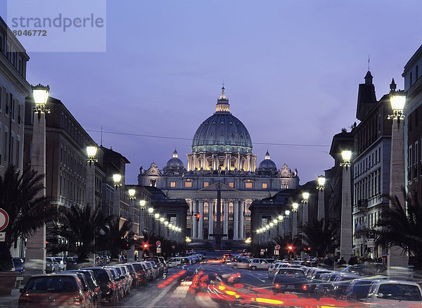 Rom  Hauptstadt  Basilika  Abenddämmerung  Italien  Vatikan