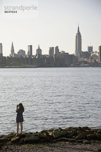 Vereinigte Staaten von Amerika  USA  New York City  East River  New York State