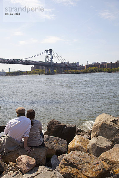 Vereinigte Staaten von Amerika  USA  sitzend  New York City  Straße  Ehrfurcht  Brücke  Ansicht  Brooklyn  Manhattan  New York State