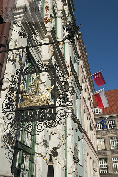 Straße Zeichen Fassade Hausfassade Dekoration Verkäufer Danzig alt Polen Signal