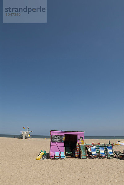 Strand  Großbritannien  Liege  Liegen  Liegestuhl  Einstellung  Norfolk  England  Süden