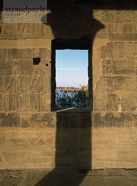 bedecken  Fenster  Wand  Schatten  See  Säule  Assuan  Kolonnade  Ägypten  Westen