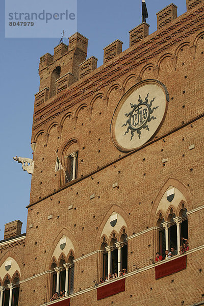 Mensch  sehen  Menschen  Fenster  Italien  Parade  Siena  Toskana