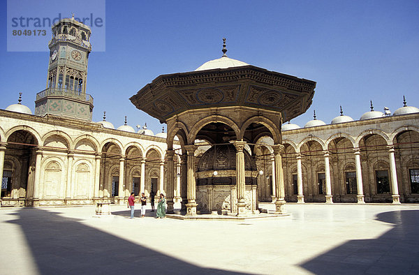 Kairo  Hauptstadt  Springbrunnen  Brunnen  Fontäne  Fontänen  Zitadelle  Innenhof  Hof  Ägypten  Zierbrunnen  Brunnen  Moschee