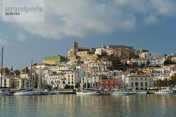Fischereihafen  Fischerhafen  sehen  Stadt  Ibiza  Spanien