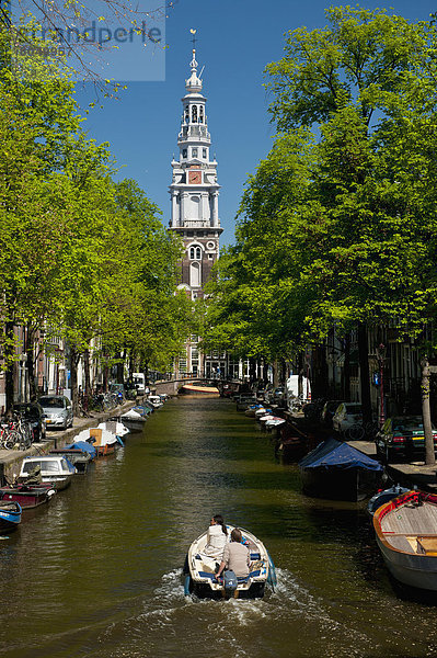 Amsterdam  Hauptstadt  gehen  Boot  Hintergrund  Kirche  Kirchturm  vorwärts  Niederlande