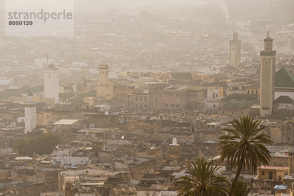 Fès  Fez  sehen  Morgendämmerung  Fes  Marokko  Moschee