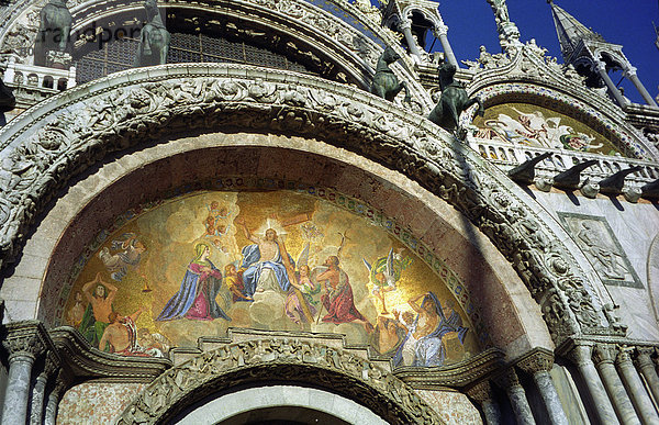 Eingang  über  Kathedrale  Markusplatz  Wandbild  Italien  Venedig