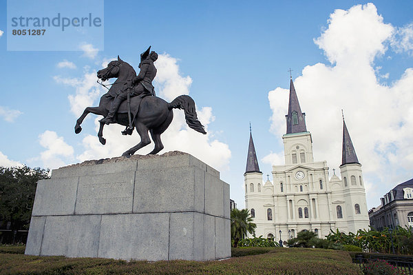 Vereinigte Staaten von Amerika USA Kathedrale frontal Statue Heiligtum Ansicht Jackson Louisiana New Orleans