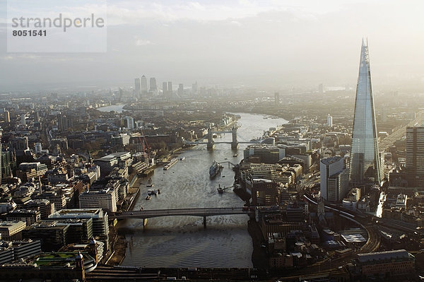 Erhöhte Ansicht des zentralen London in Richtung Canary Wharf  England  Großbritannien