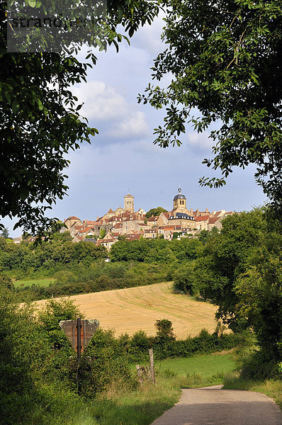 Hügel  Dorf  Ansicht  sprechen  Ewigkeit  Burgund  Namur  Weg