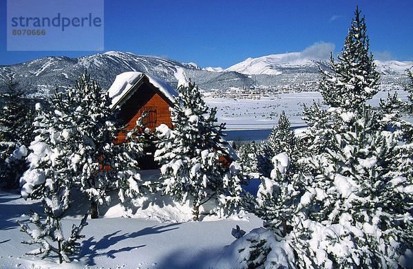 nahe  Landschaft  Schnee  See  Chalet  Urlaub  Ski  umgeben  Zimmer  Pyrenäen