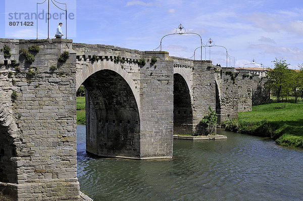 strecken  Brücke  Fluss  Aude  Carcassonne