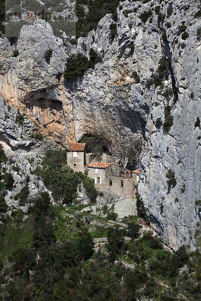 Rettung Wasser Frankreich Berg Angebot Wand Tradition Ruhe flirten schneiden folgen Schutz schattig Gebäude Menschlicher Schweiß groß großes großer große großen sprechen Heiligtum Krankheit Gast bauen Seitenansicht Größe Epidemie Geographie Schlucht Intakt Katalonien Jahrhundert Kapelle Ostern Wunder Montag Wallfahrt Platz Hobel