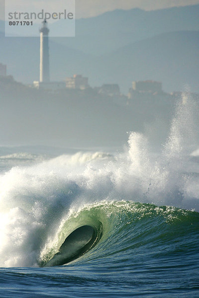 Wasserwelle  Welle  Meer  Hintergrund  Leuchtturm  Biarritz