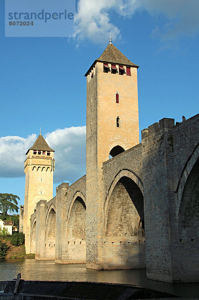 Mittelalter  überqueren  flirten  Symbol  Großstadt  Architektur  Turm  Brücke  Fluss  Beispiel  Verteidigung  3  6  befestigen  Cahors  Westen