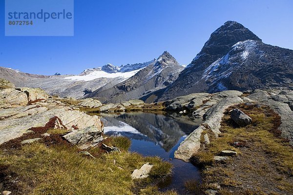 Feuerwehr  nahe  Landschaftlich schön  landschaftlich reizvoll  Berg  Sommer  Landschaft  See  Alpen  Flucht  Savoie