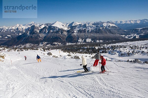 Feuerwehr  Berg  Sport  Skifahrer  absteigen  Alpen  Urlaub  Ski  Savoie  Schnee  Wintersport