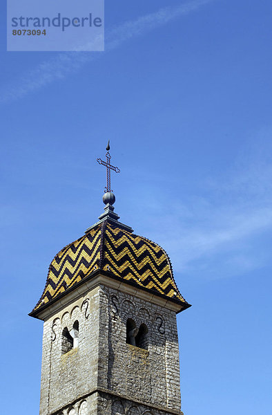 4  französisch  Tradition  Symbol  Architektur  Turm  Kirche  Religion  Seitenansicht  Kirchturm  Geographie  Globus