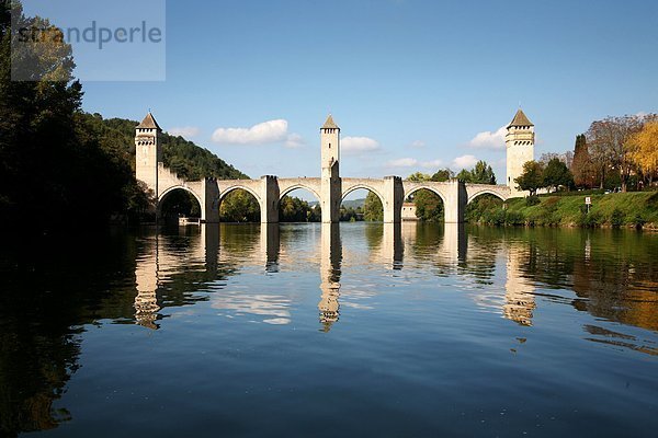 flirten  Eingang  Erde  Großstadt  Brücke  befestigen  UNESCO-Welterbe  Cahors  Jahrhundert  Erbe