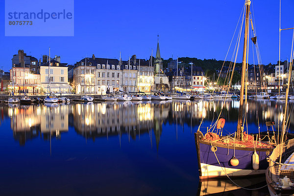 Hafen Nacht Gebäude Küste Fassade Hausfassade Ansicht Zimmer Postkarte Karte sprechen reservieren Honfleur alt Schieferplatte