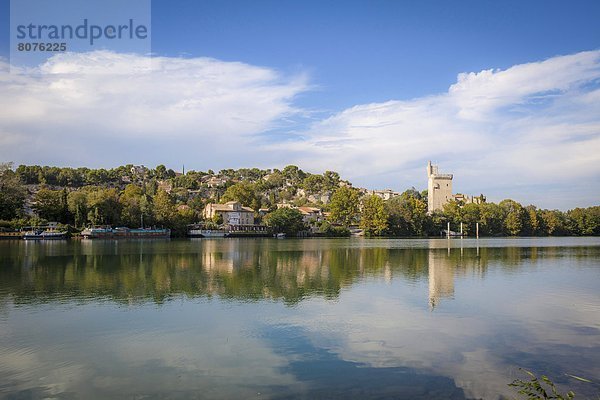 Stadt  Großstadt  Turm  Fluss  Entdeckung  Kaufhaus  30  Avignon  Gard  Rhone  Vaucluse