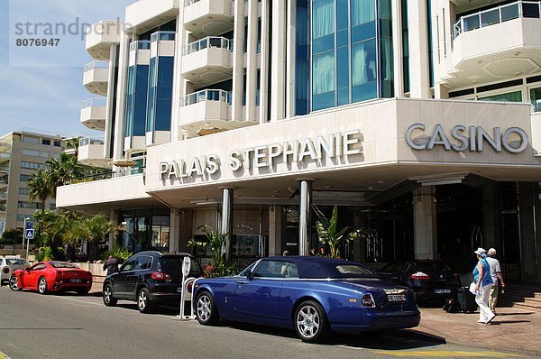 Auto Gebäude Hotel frontal parken Reichtum Casino Prinz Cote d Azur Sperre Cannes