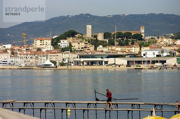 Hafen Gebäude Kirchturm Ansicht Cote d Azur Cannes alt