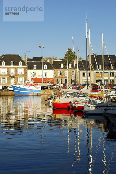 Harbour of Paimpol (22)  fishing boats. 2007