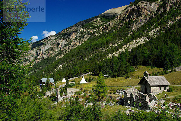 Berg  Mittelpunkt  Wiese  Kapelle