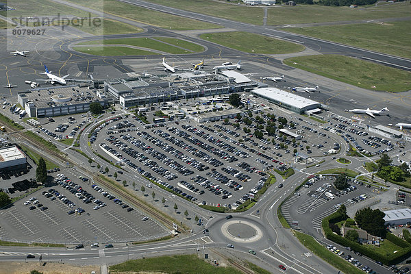 Flugzeug  parken  Flughafen  Asphalt  Himmel  Ansicht  Abflughalle  Nantes  Luftbild  Fernsehantenne