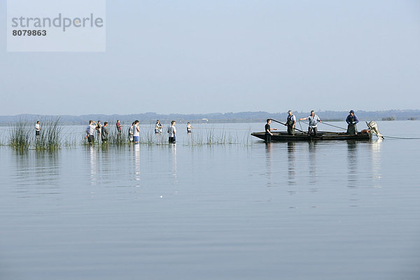 halten  Fachleute  Landschaft  Ehrfurcht  See  Fischer  Demonstration