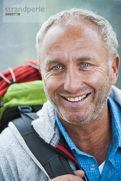 Wanderer  Neunerköpfle  Allgäuer Alpen  Tannheimer Tal  Tirol  Österreich  Europa